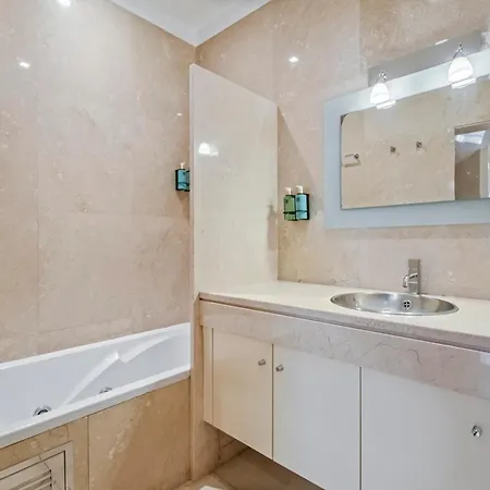 Diniz By Madeira Dream * Funchal (Madeira)