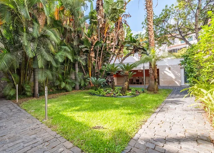 Diniz By Madeira Dream *